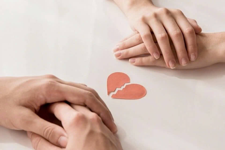 Đăng tải các stt ly hôn cũng là cách để bạn chấp nhận đối mặt với sự thất bại trong hôn nhân của mình