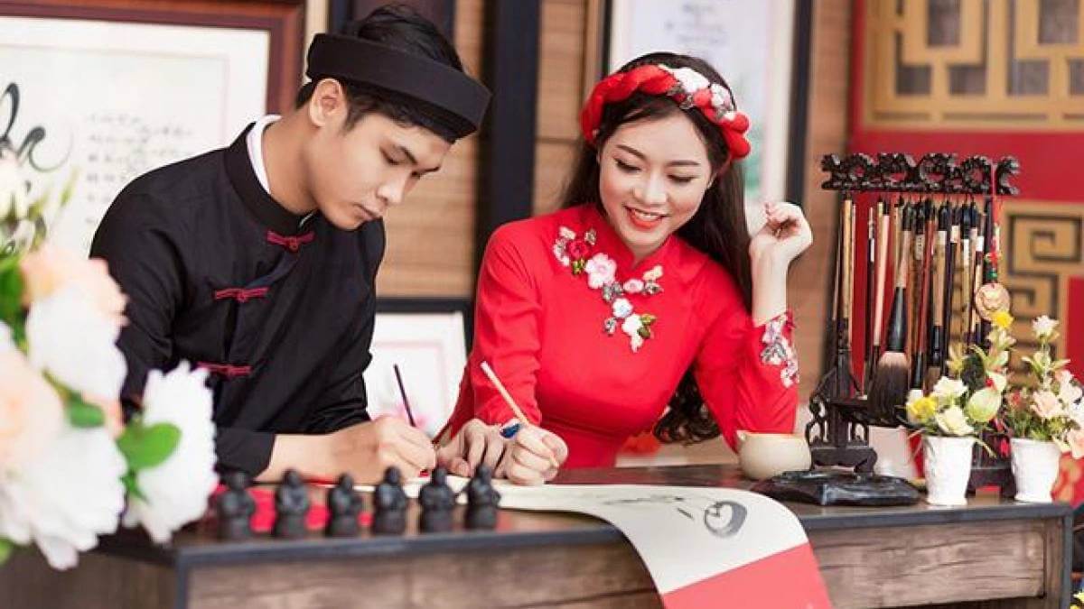 Những caption Tết thả thính bằng thơ hay sẽ khiến bầu không khí mùa xuân thêm lãng mạn