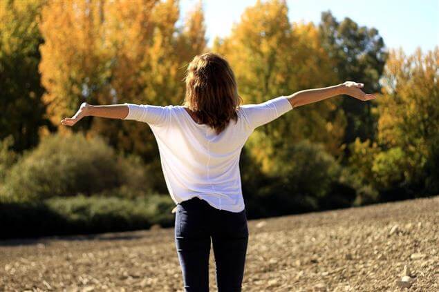 Những caption, stt yêu đời thả thính sẽ mang đến niềm vui cho mọi người